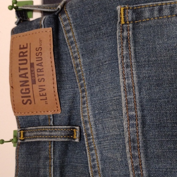 Signature by Levi Strauss & Co Men's Straight Fit Jeans - Picture 8 of 8